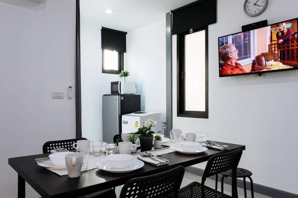 방콕 P4 Silom Large 2Beds Full Kitchen Wifi 4-6Pax 아파트 외부 사진