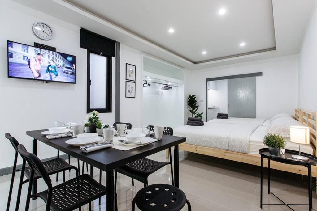 방콕 P4 Silom Large 2Beds Full Kitchen Wifi 4-6Pax 아파트 외부 사진