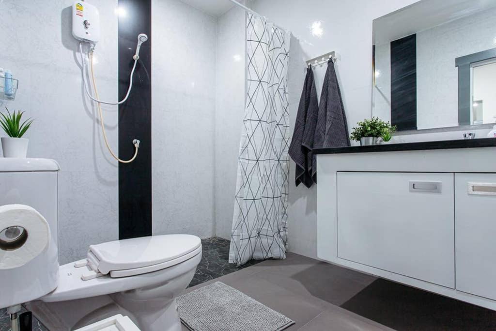 방콕 P4 Silom Large 2Beds Full Kitchen Wifi 4-6Pax 아파트 외부 사진